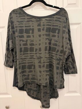 Lululemon Relaxed Women’s Top in Olive Gray